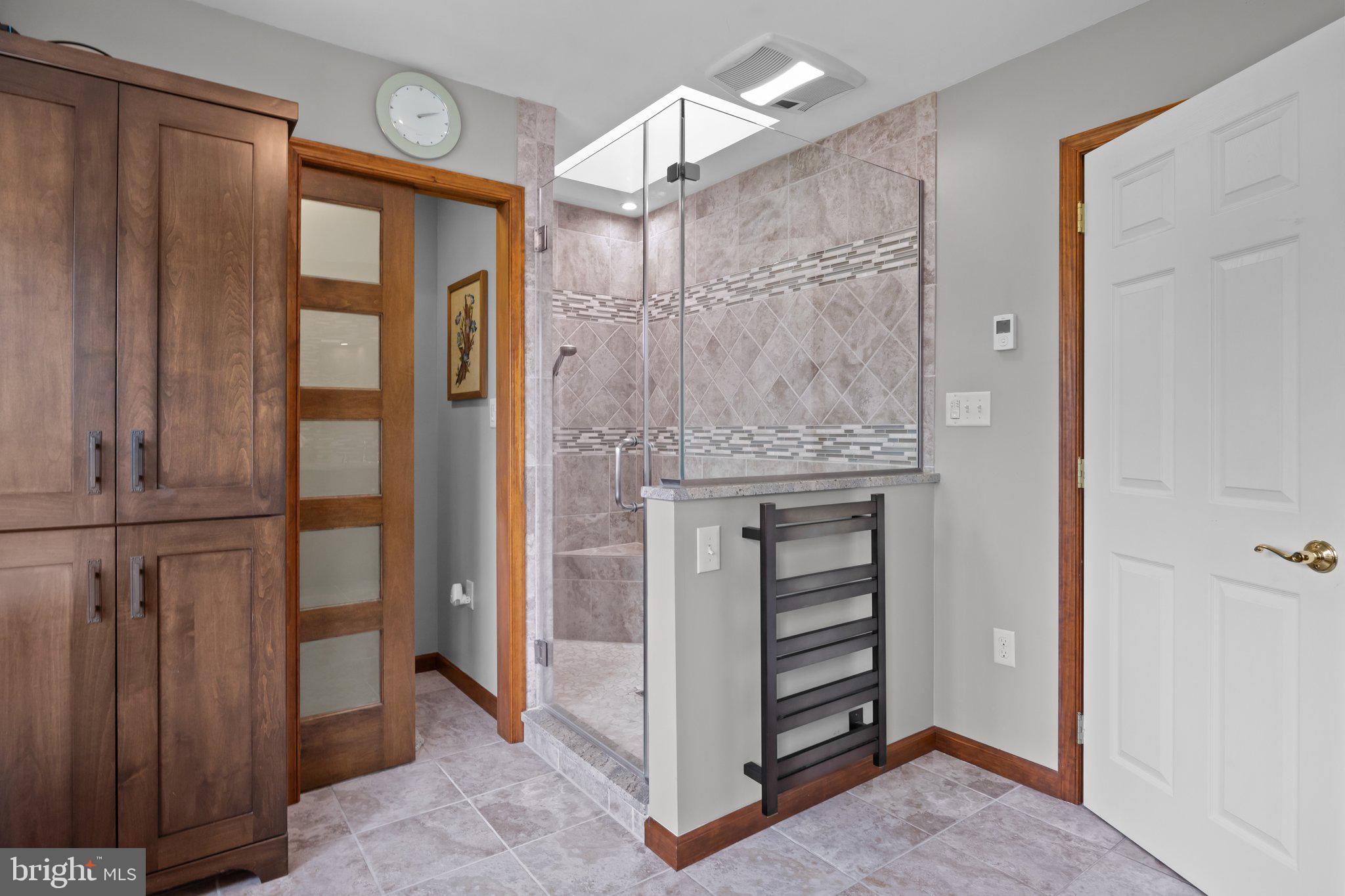 PENNSBURG - Residential