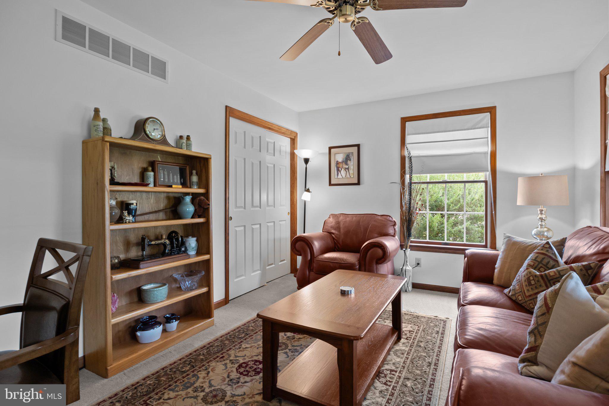 PENNSBURG - Residential