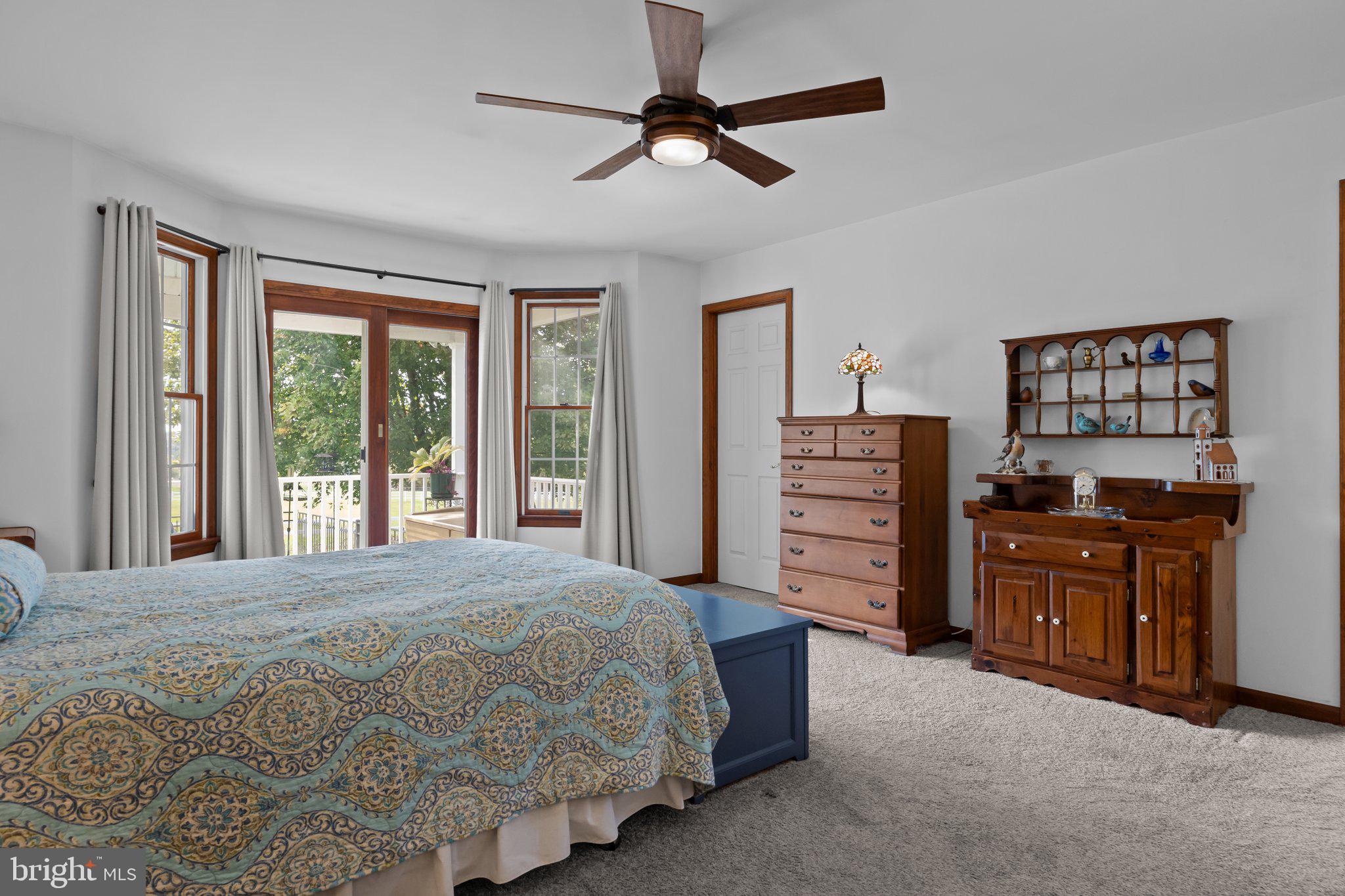 PENNSBURG - Residential