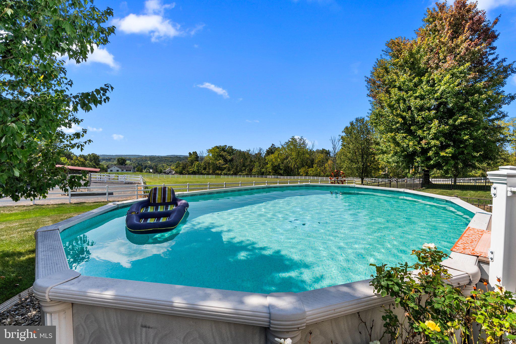 PENNSBURG - Residential