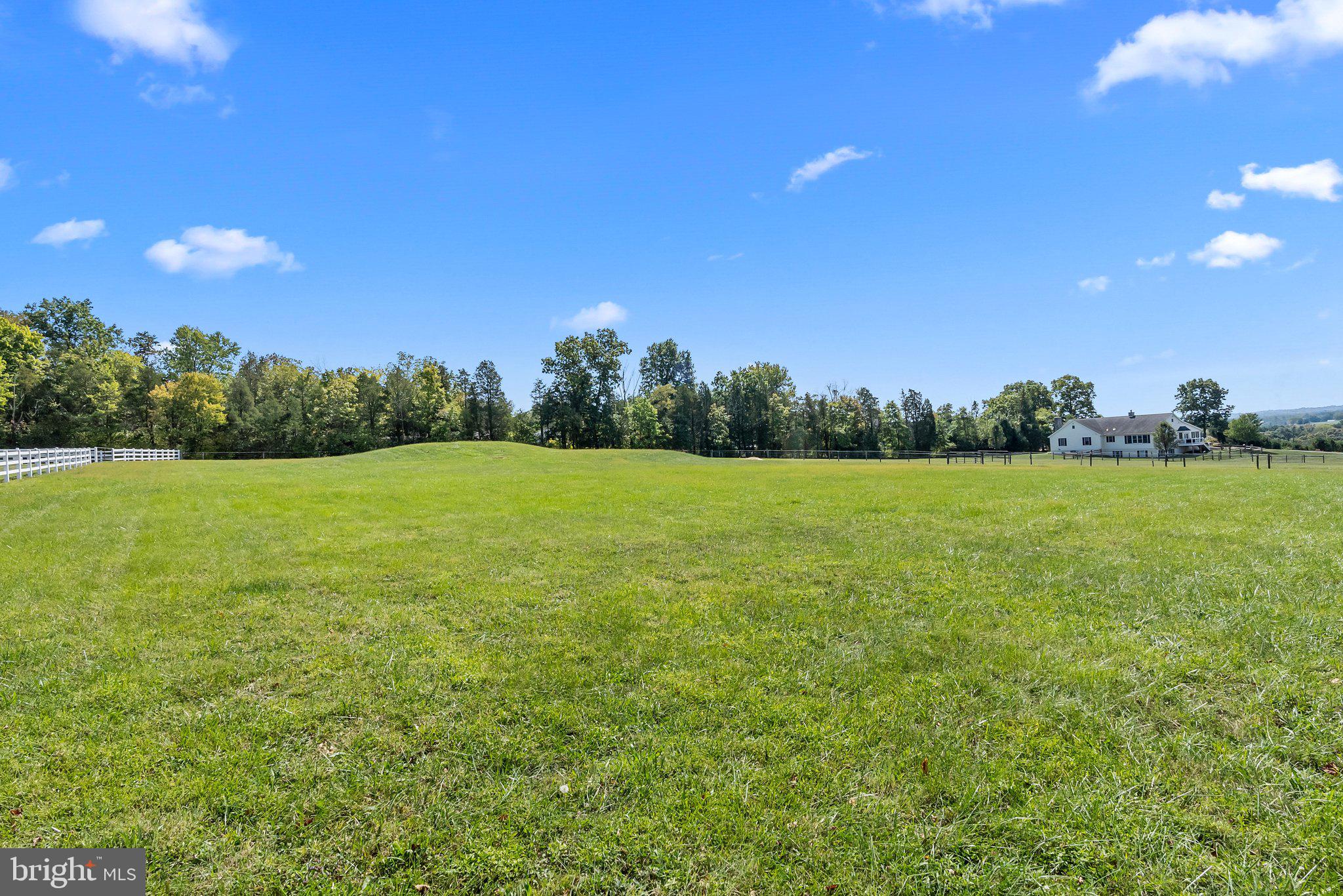 PENNSBURG - Residential