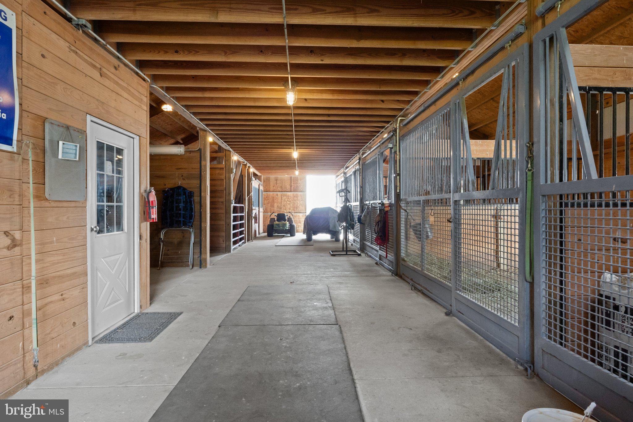 PENNSBURG - Residential