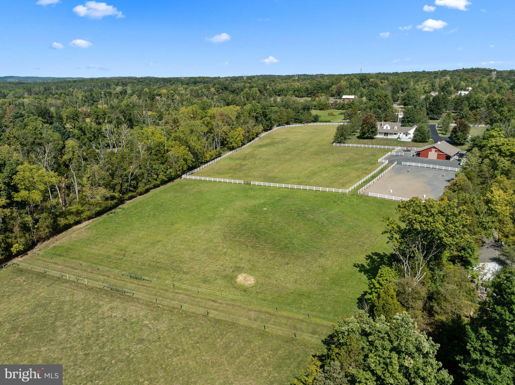 PENNSBURG - Residential