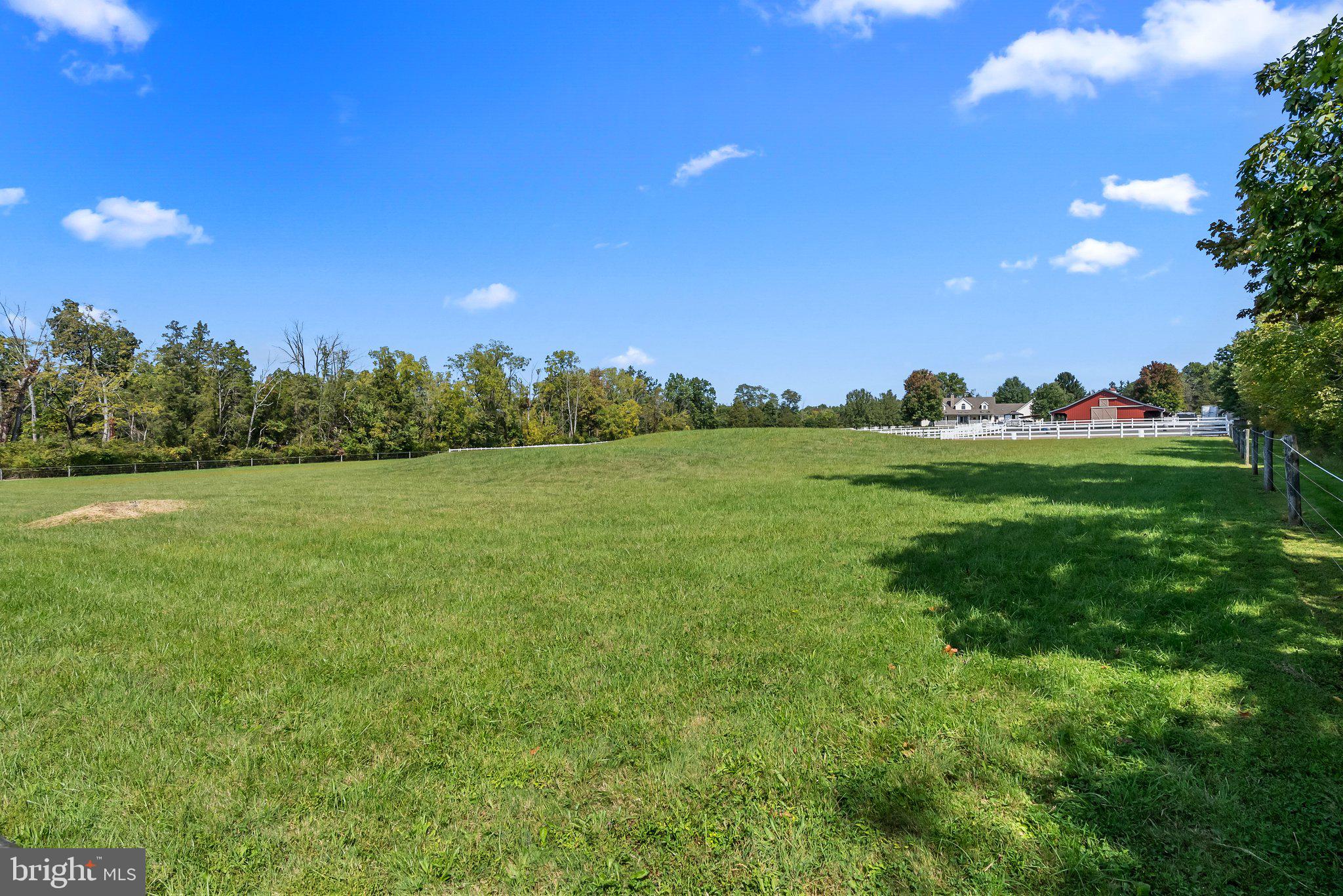 PENNSBURG - Residential