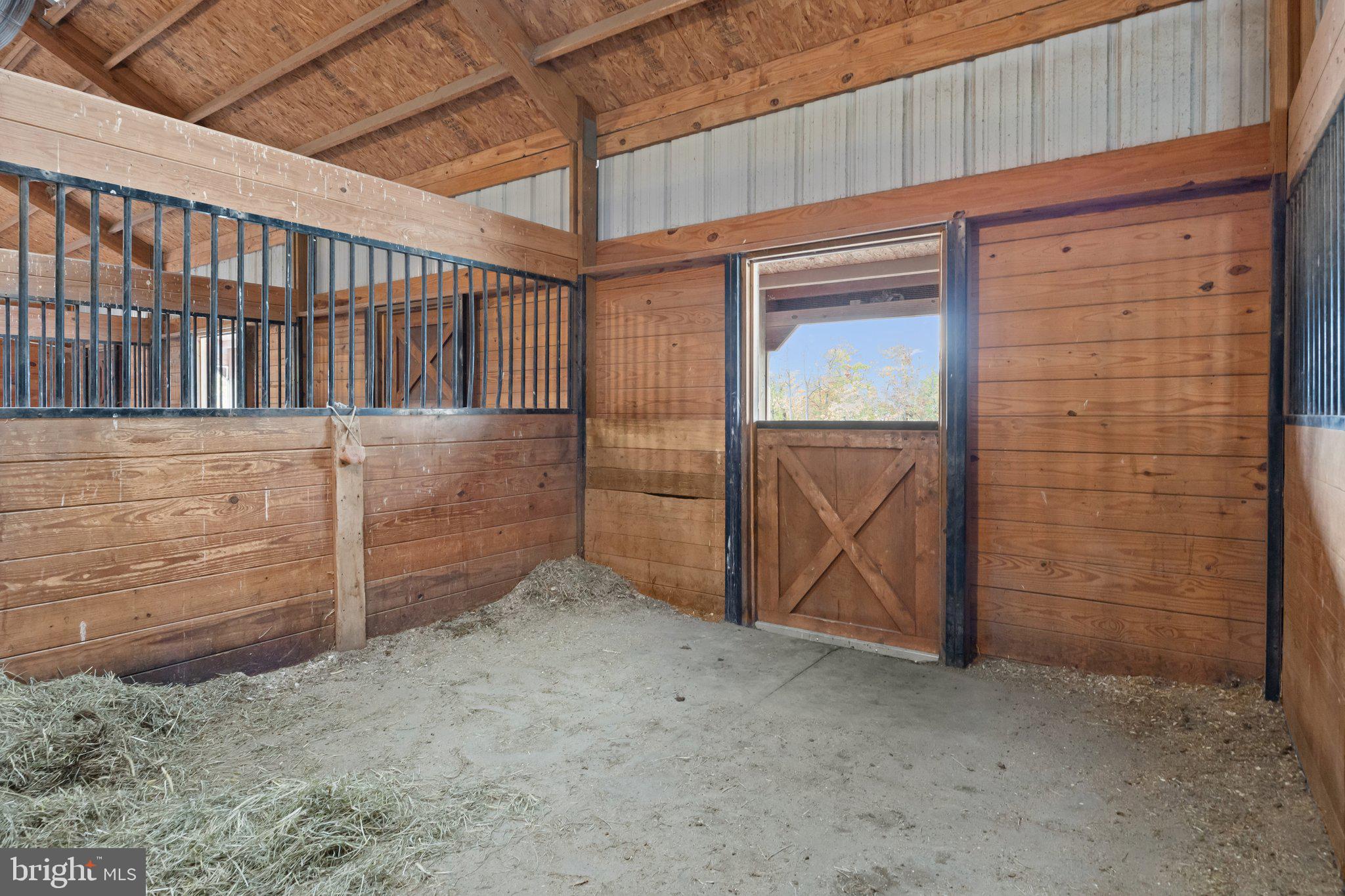 PENNSBURG - Residential