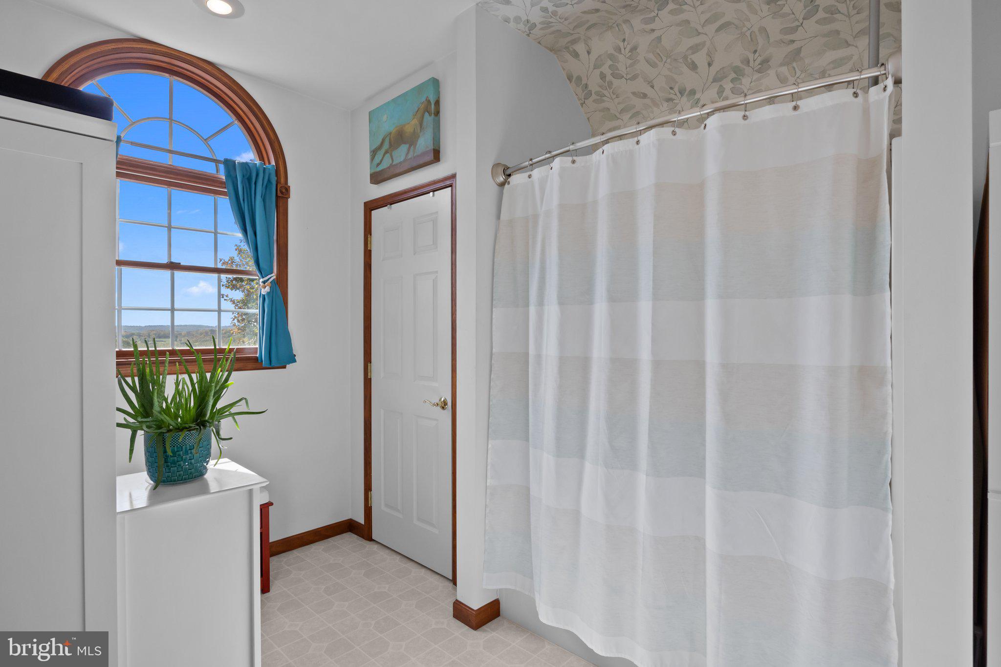 PENNSBURG - Residential