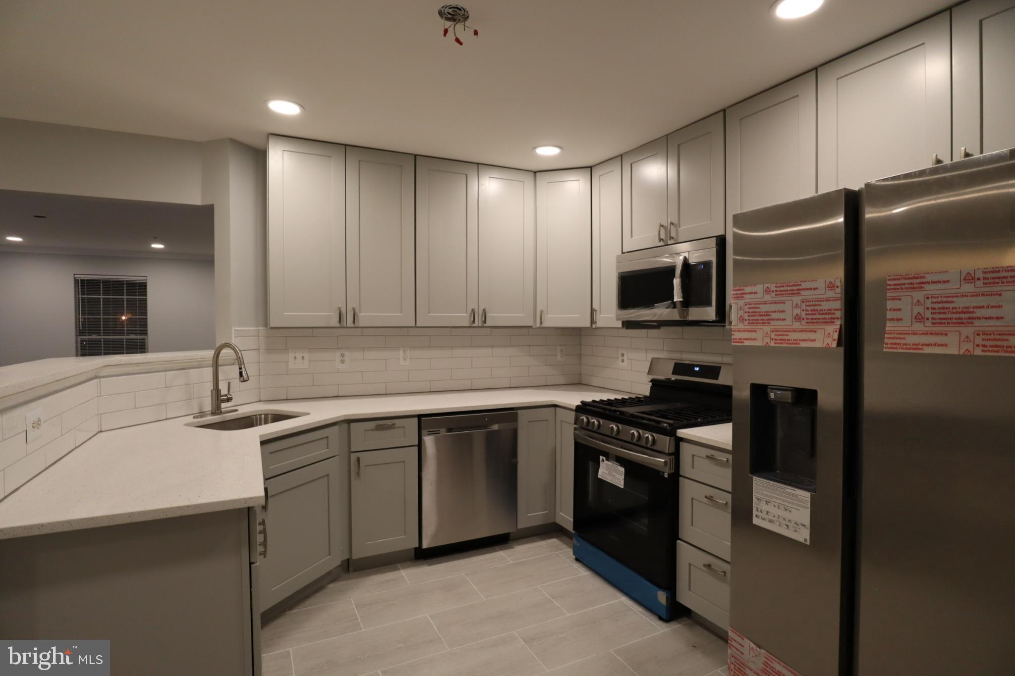 HILL OAKS - Residential Lease