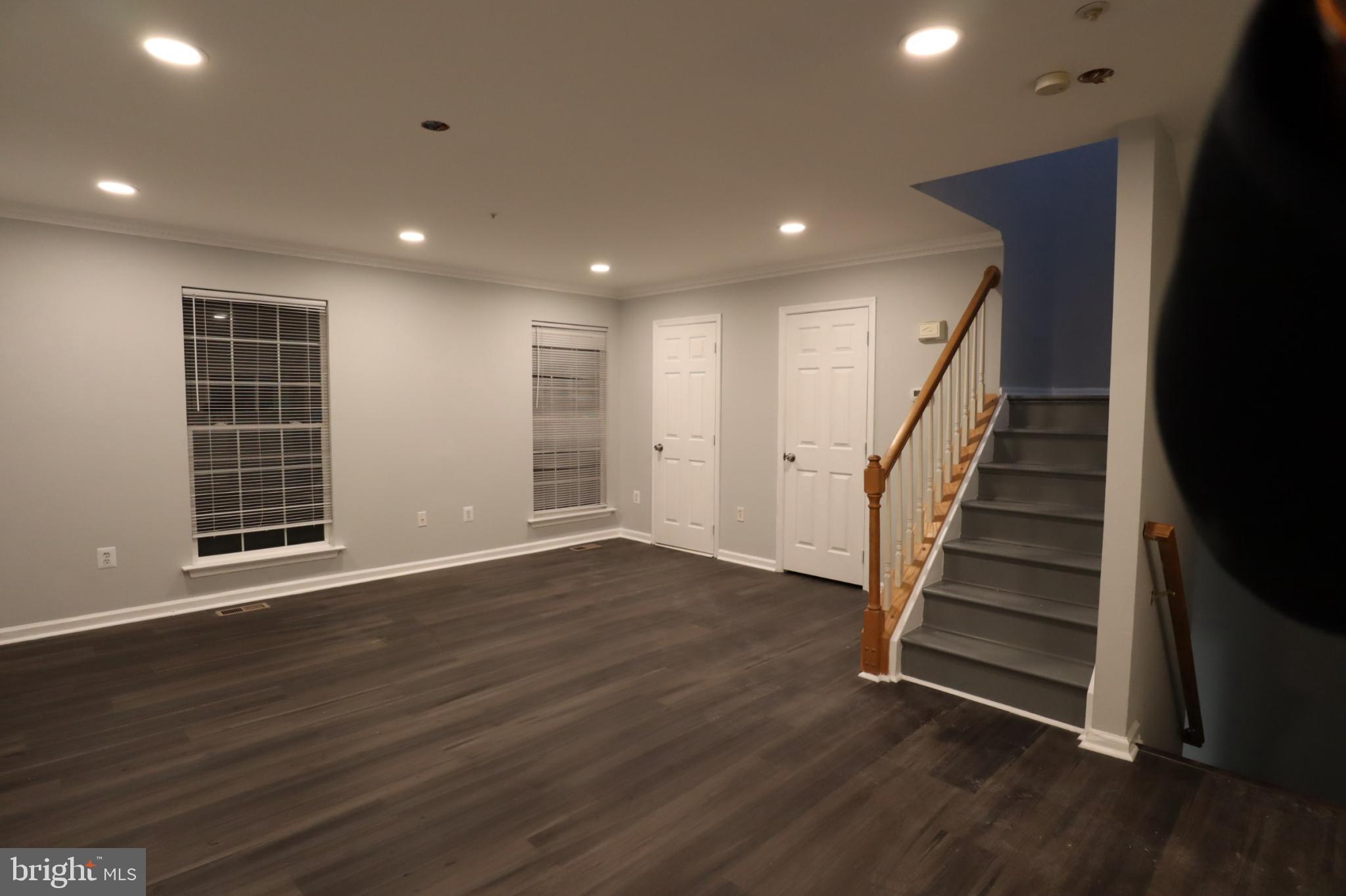 HILL OAKS - Residential Lease