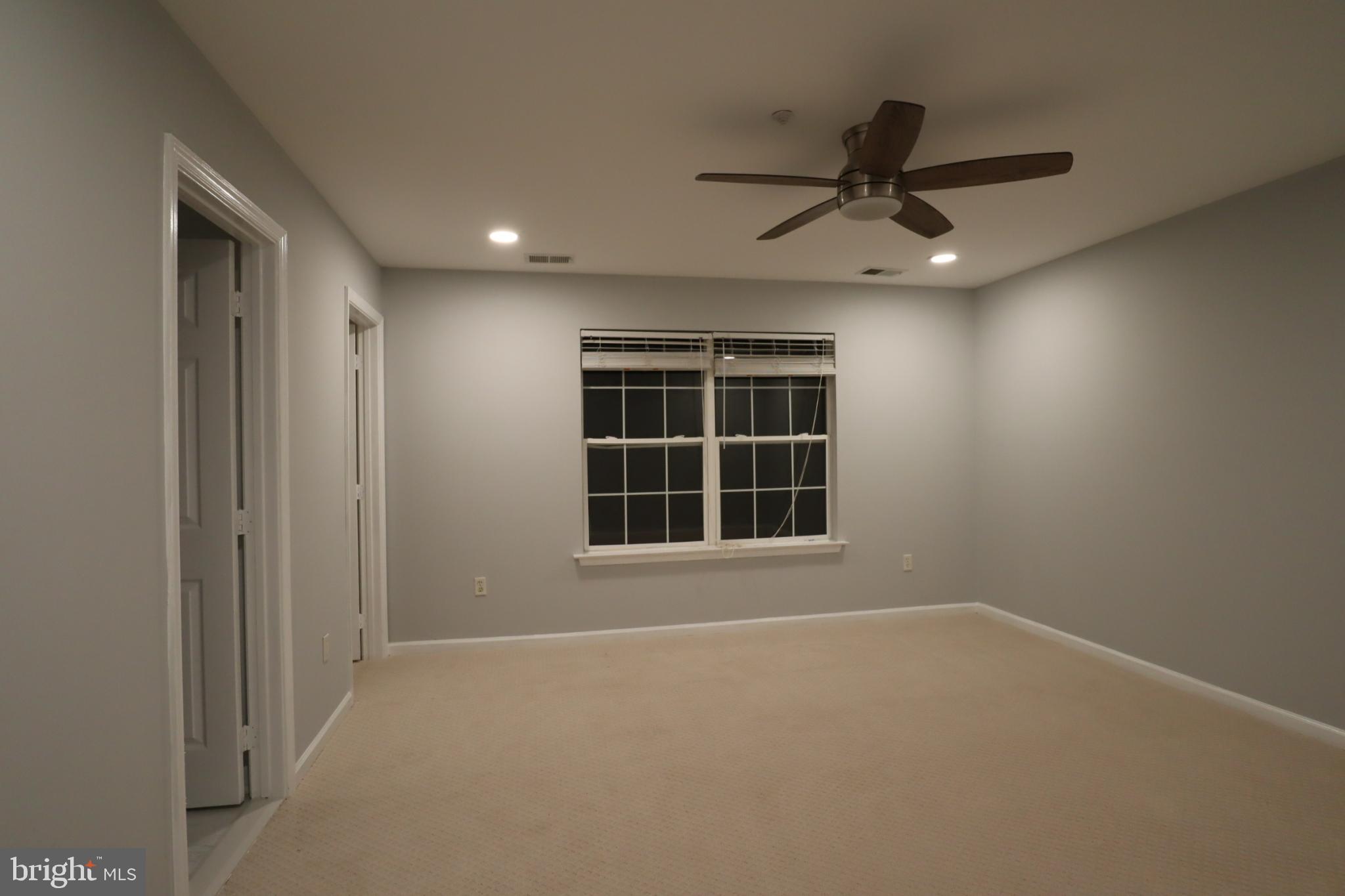 HILL OAKS - Residential Lease