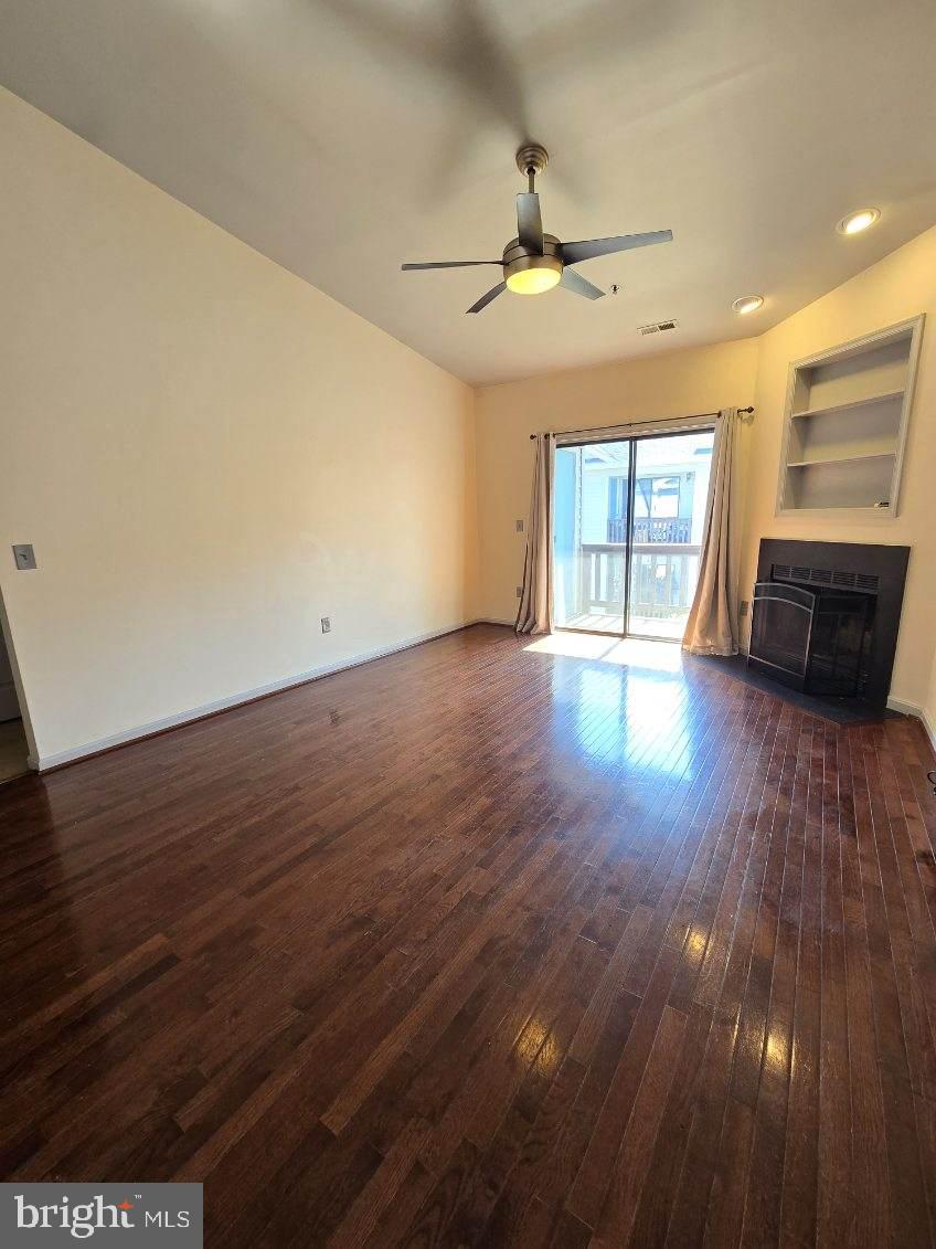 THOMPSON CREEK CONDOS - Residential Lease