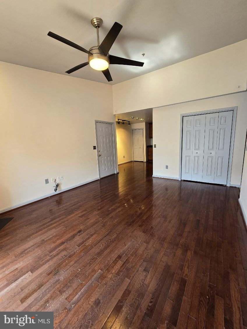 THOMPSON CREEK CONDOS - Residential Lease