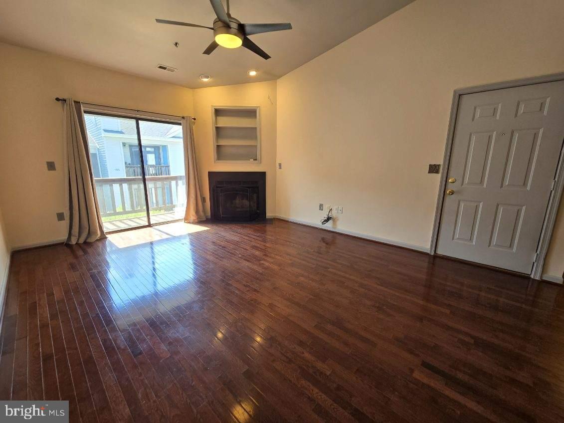 THOMPSON CREEK CONDOS - Residential Lease