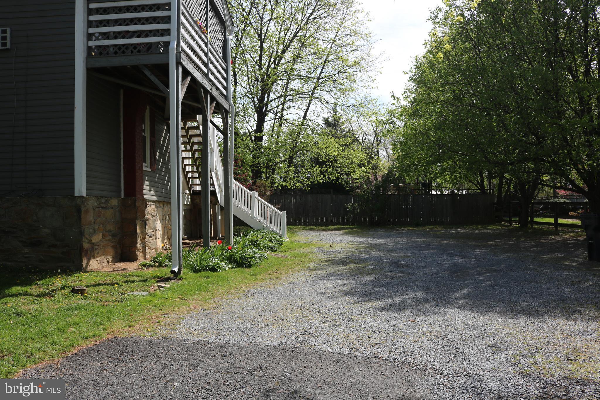 TOWN OF ROUND HILL - Commercial Sale