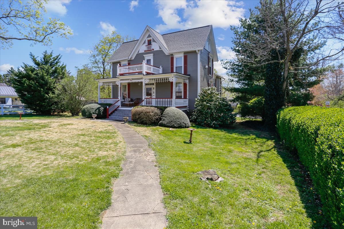 TOWN OF ROUND HILL - Commercial Sale