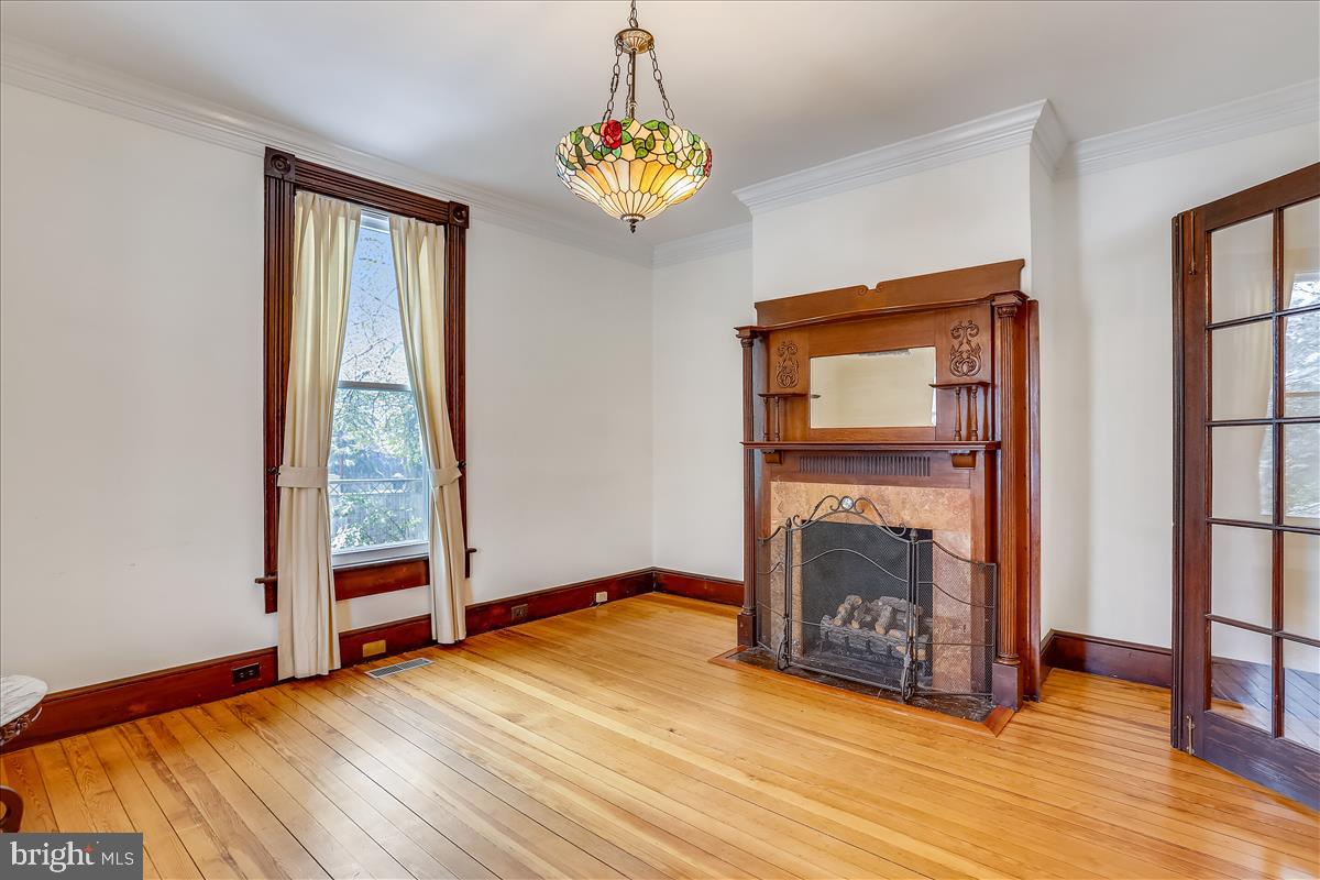 TOWN OF ROUND HILL - Commercial Sale