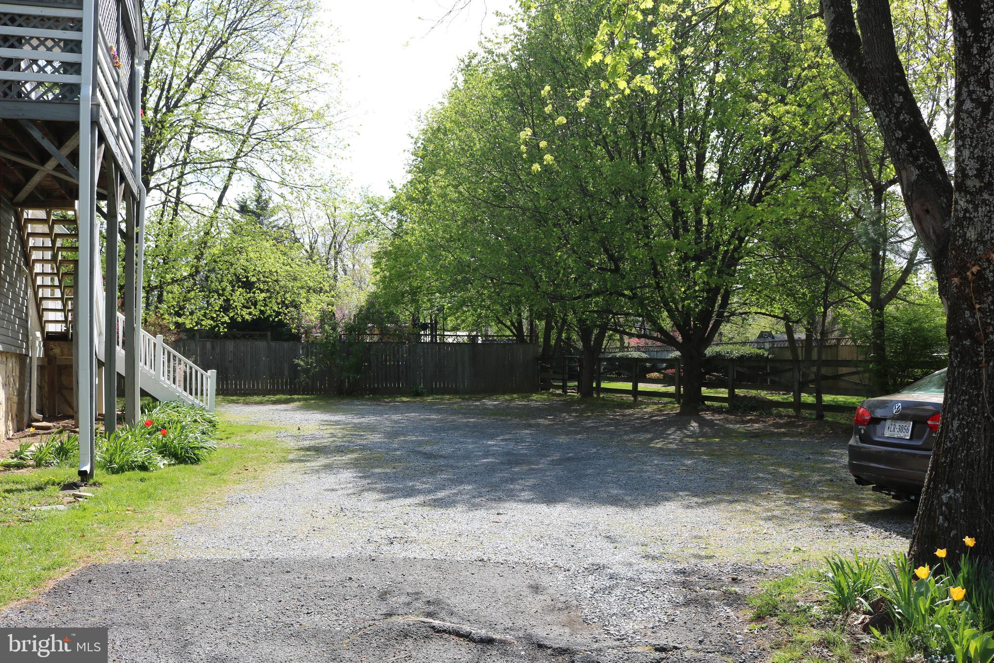 TOWN OF ROUND HILL - Commercial Sale