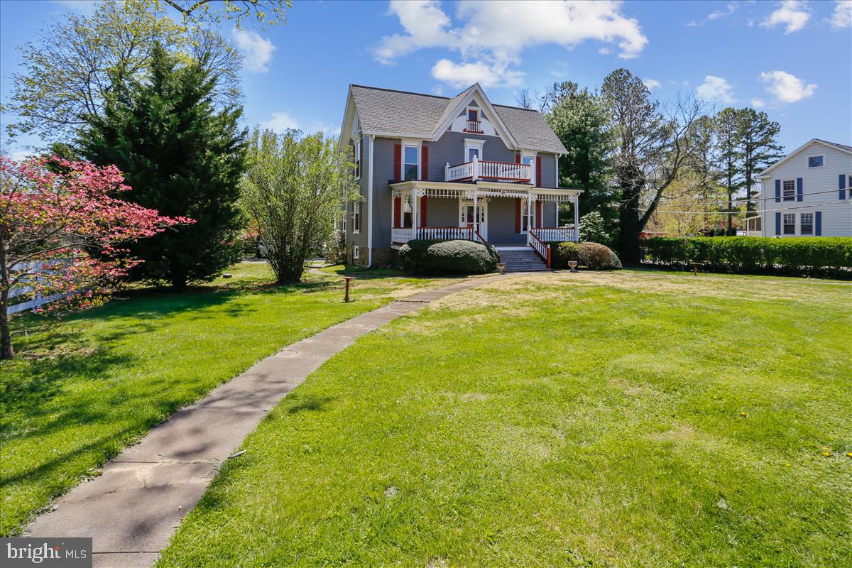 TOWN OF ROUND HILL - Commercial Sale