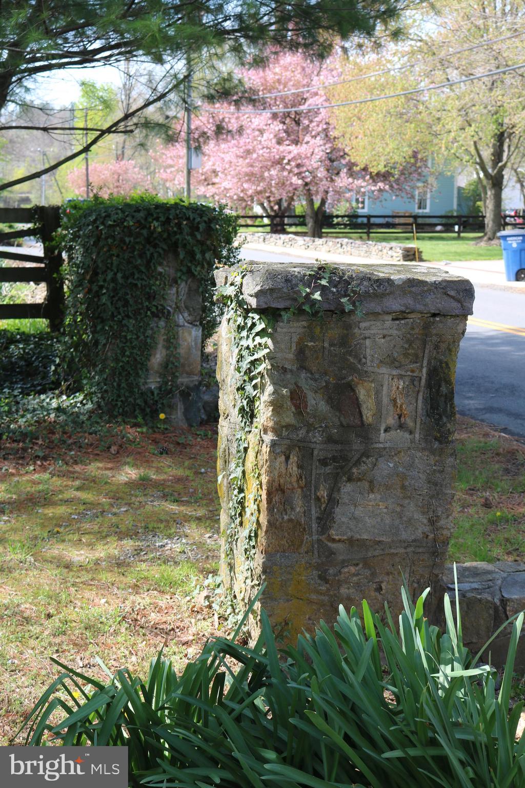 TOWN OF ROUND HILL - Commercial Sale