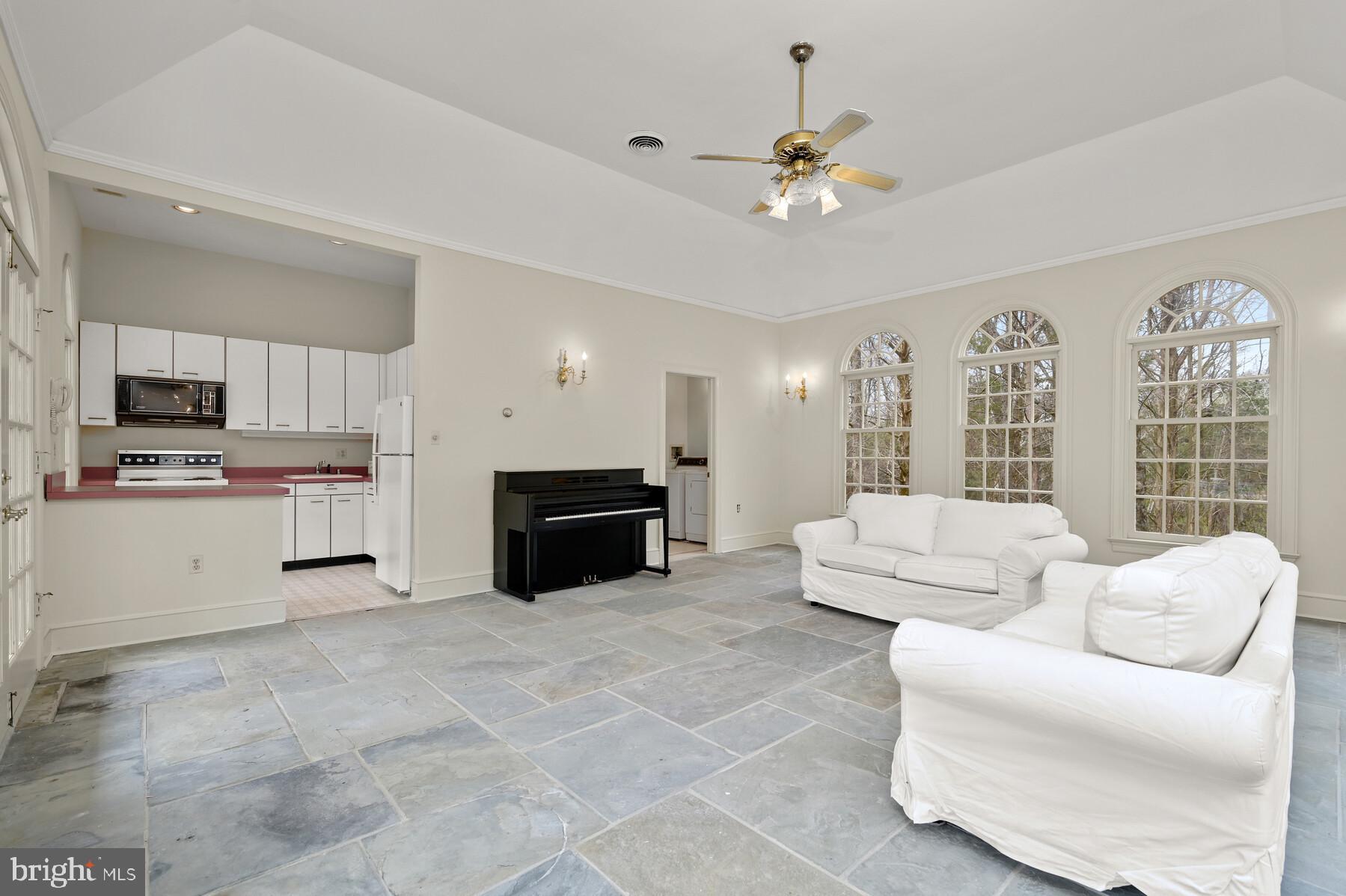 SPRINGFIELD - Residential