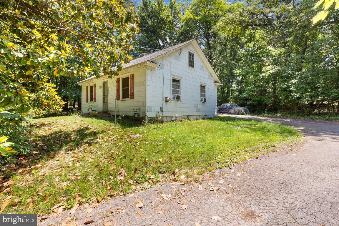 NONE AVAILABLE - Land