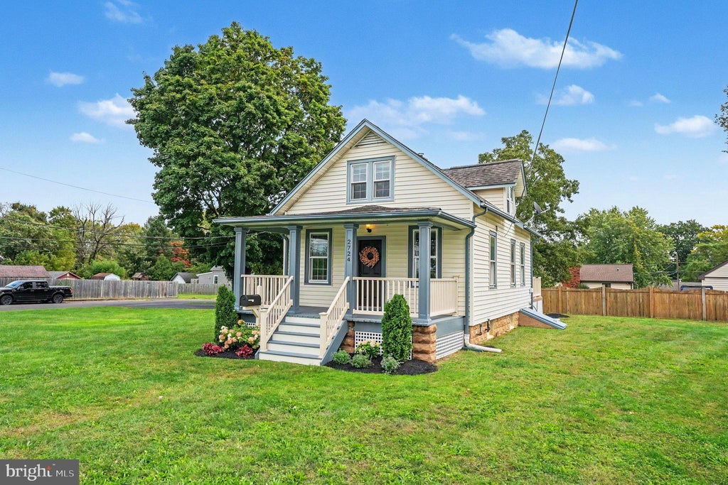 Photo of 2724 New Falls Road, LEVITTOWN, PA 19056 (MLS # PABU2132702)