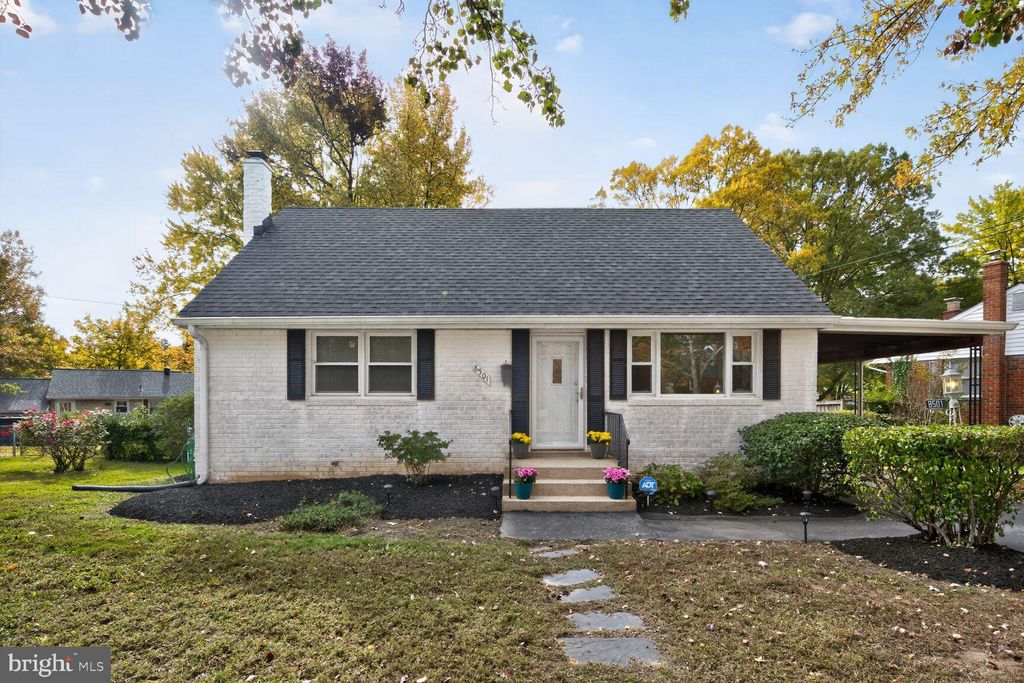 Photo of 8501 Sprague Place, NEW CARROLLTON, MD 20784 (MLS # MDPG2181188)