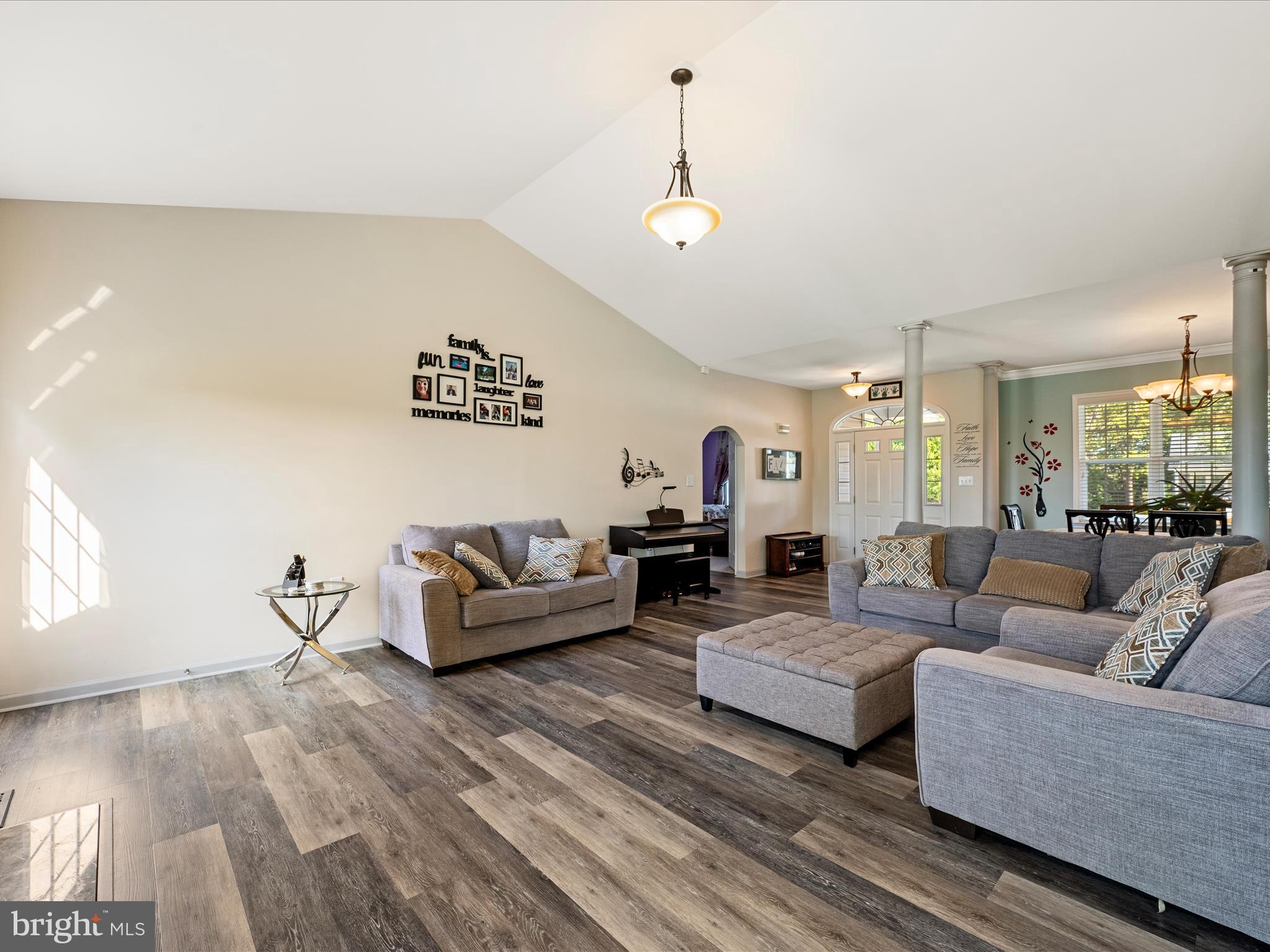 WILLOW RIDGE - Residential