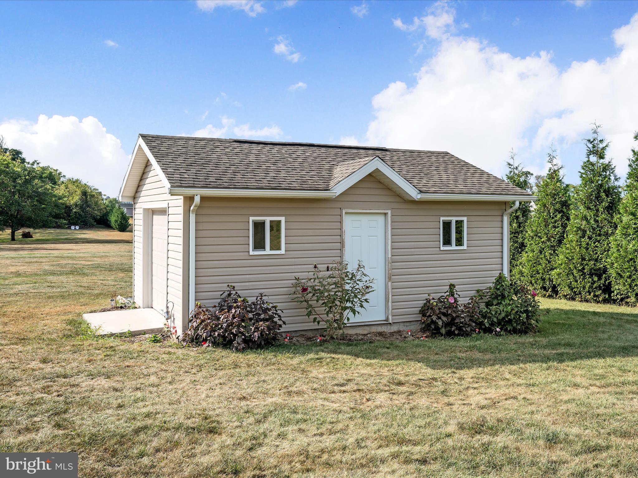 WILLOW RIDGE - Residential