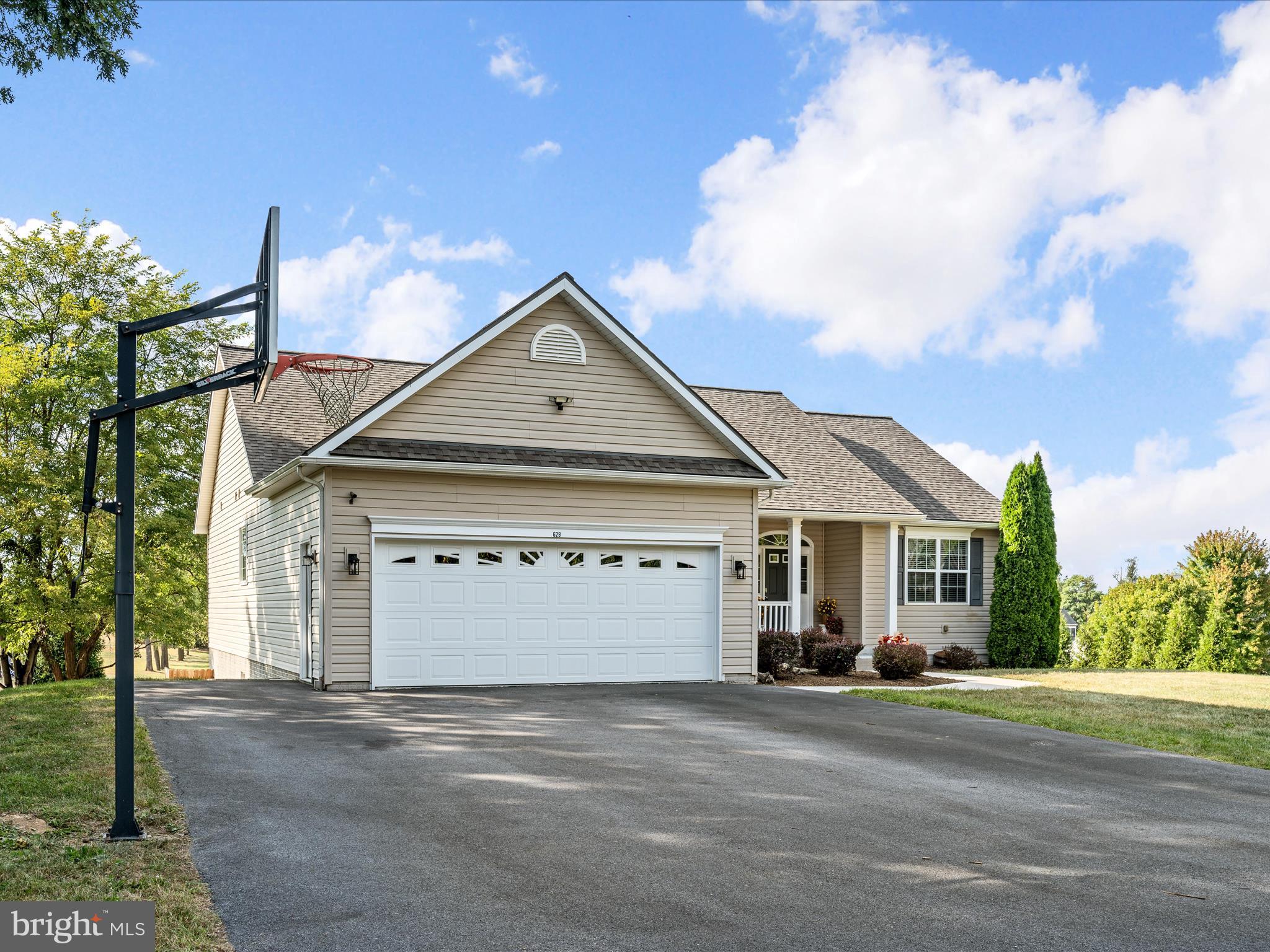 WILLOW RIDGE - Residential