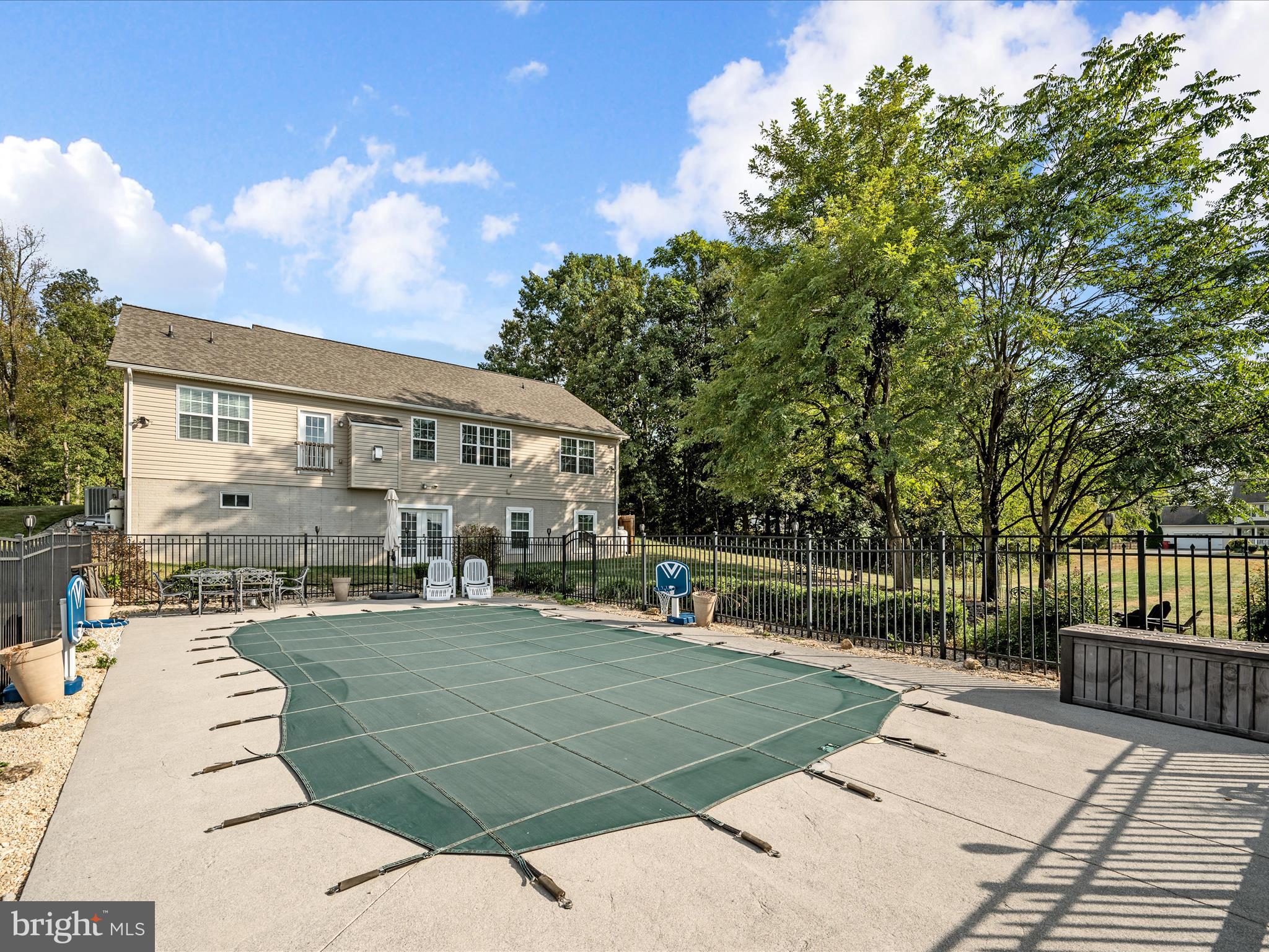 WILLOW RIDGE - Residential