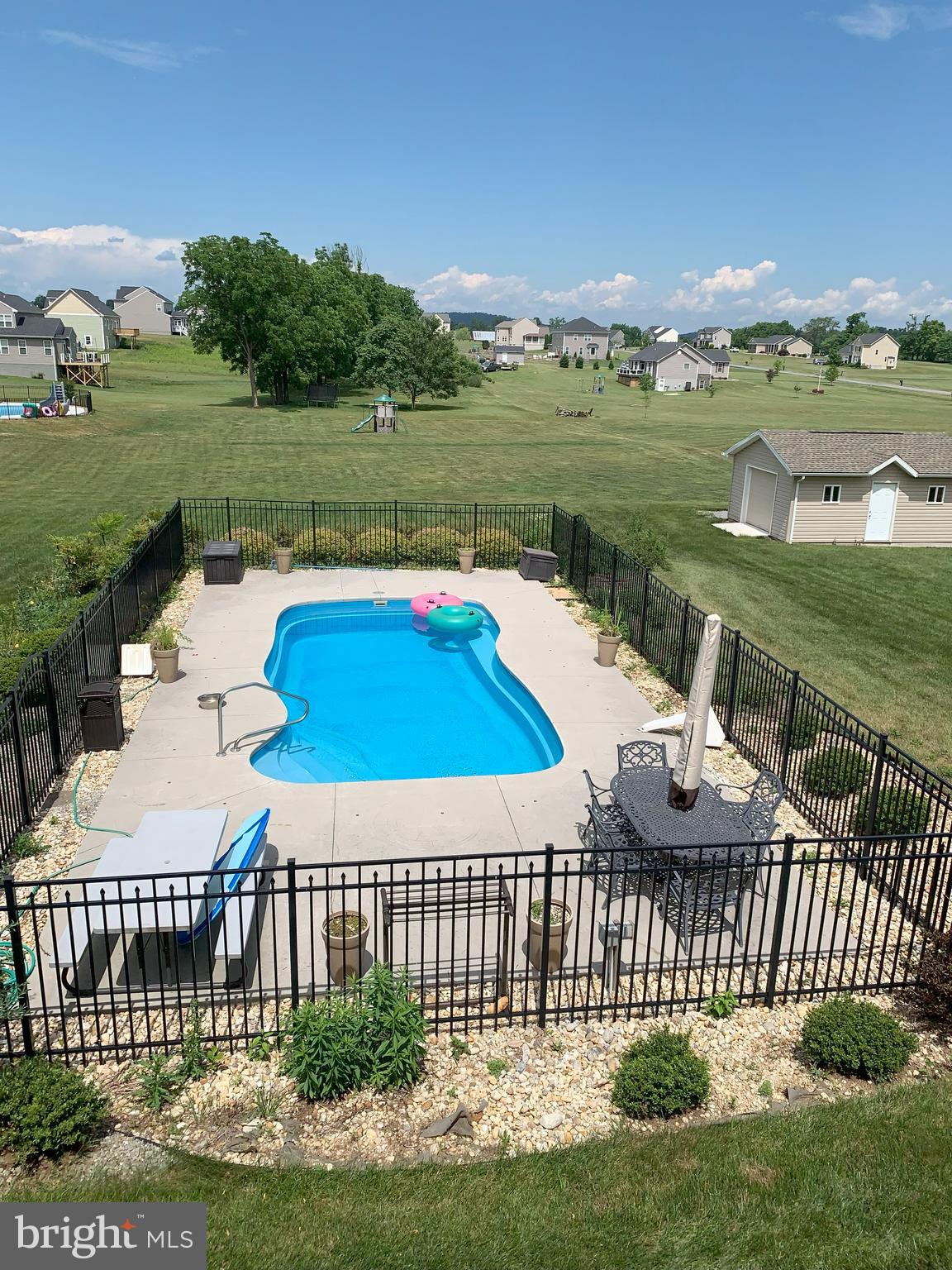 629 HALLMARK DRIVE