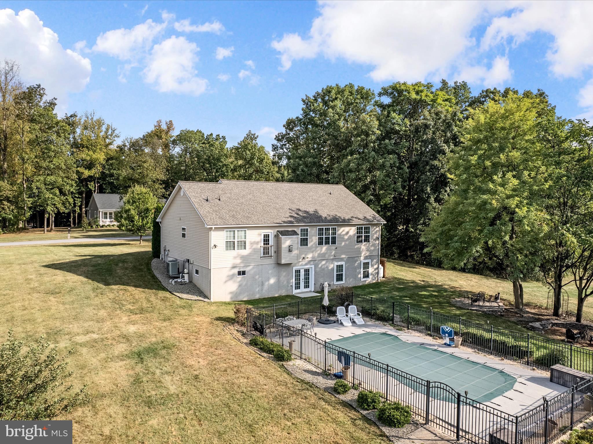 WILLOW RIDGE - Residential