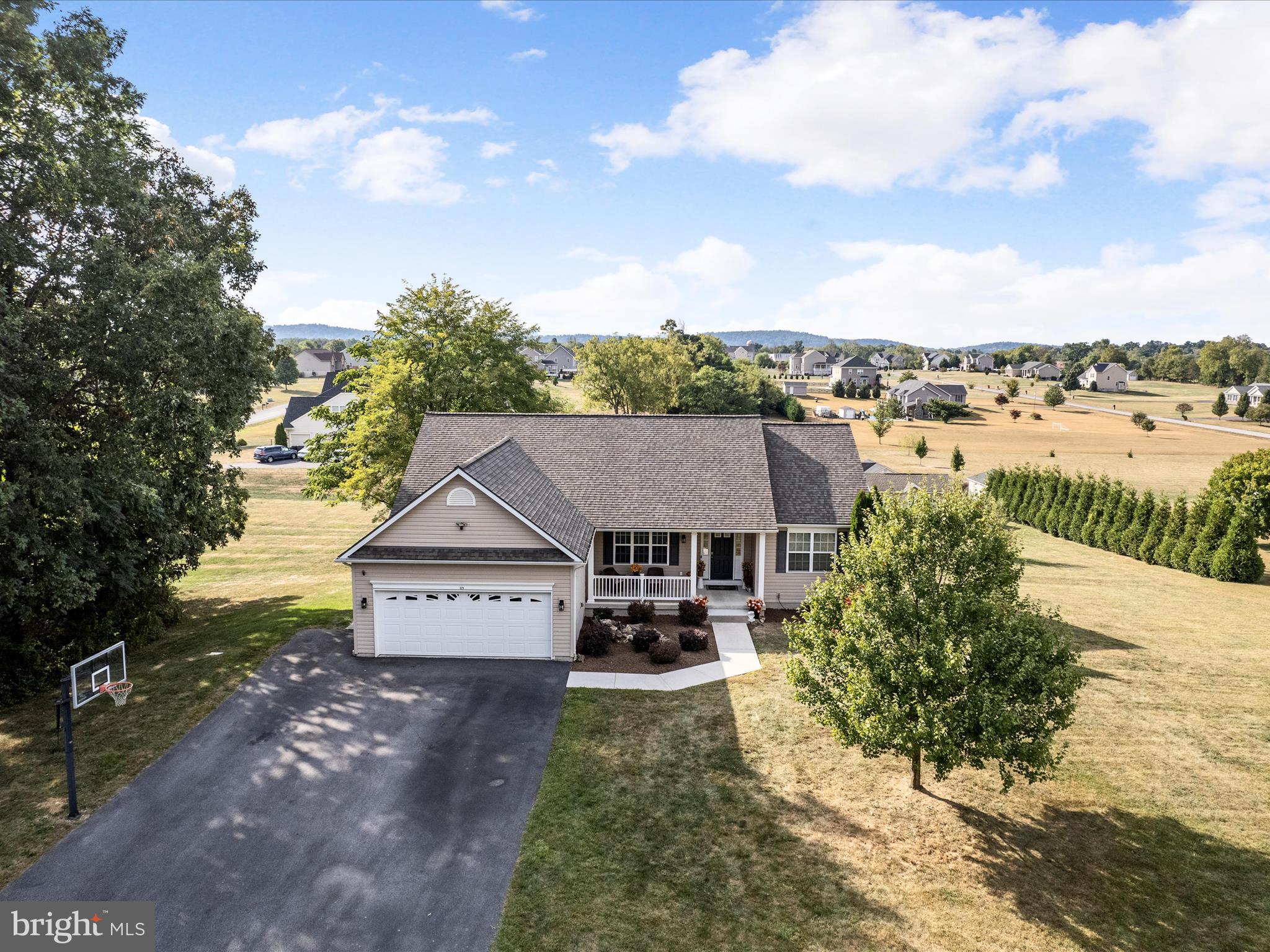 WILLOW RIDGE - Residential