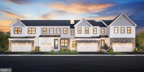 374 Aspen Way Unit 139, King Of Prussia, PA MLS: PAMC2151124