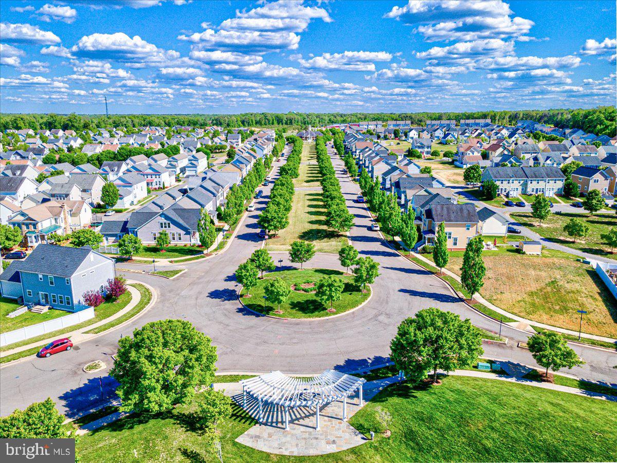 LADYSMITH VILLAGE - Residential