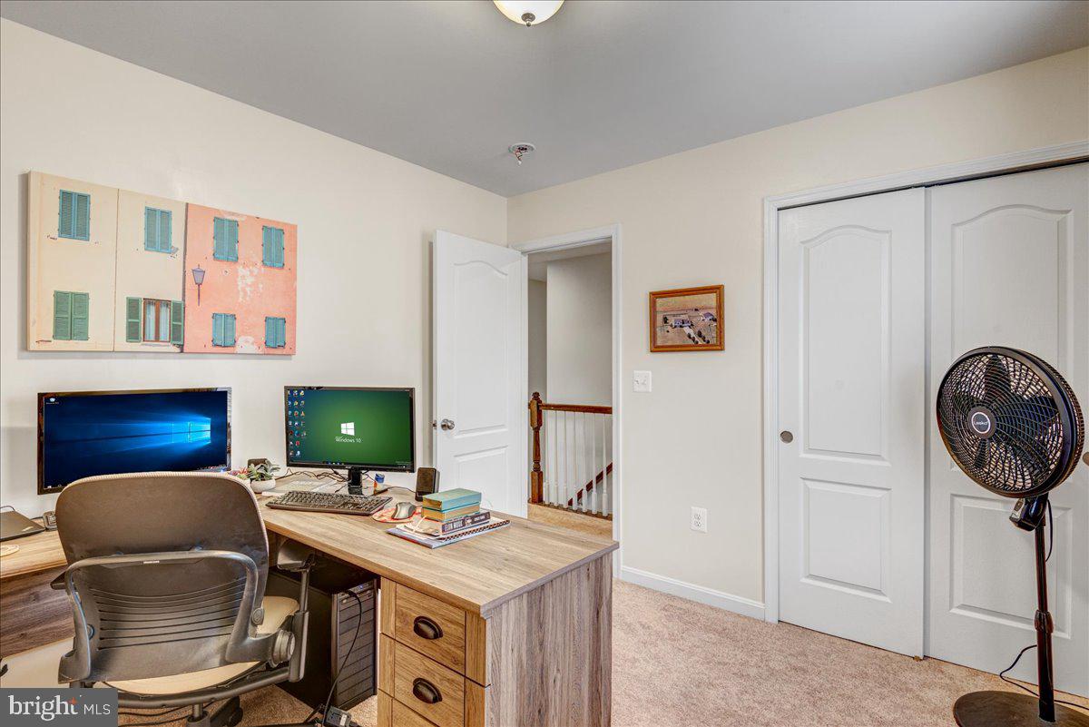 LADYSMITH VILLAGE - Residential