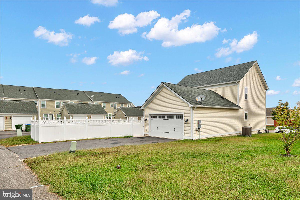 LADYSMITH VILLAGE - Residential