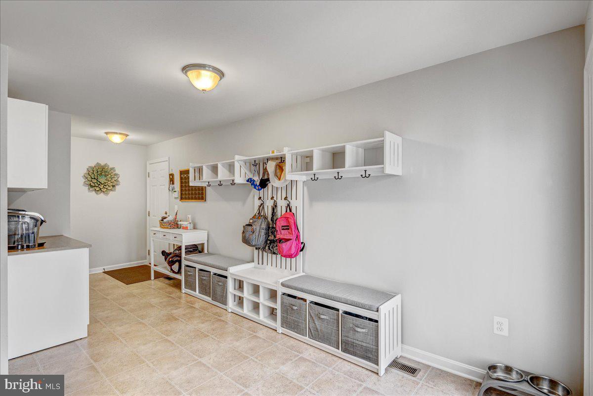 LADYSMITH VILLAGE - Residential