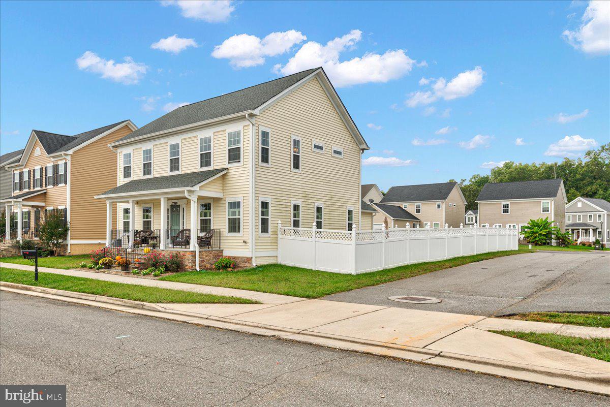 LADYSMITH VILLAGE - Residential