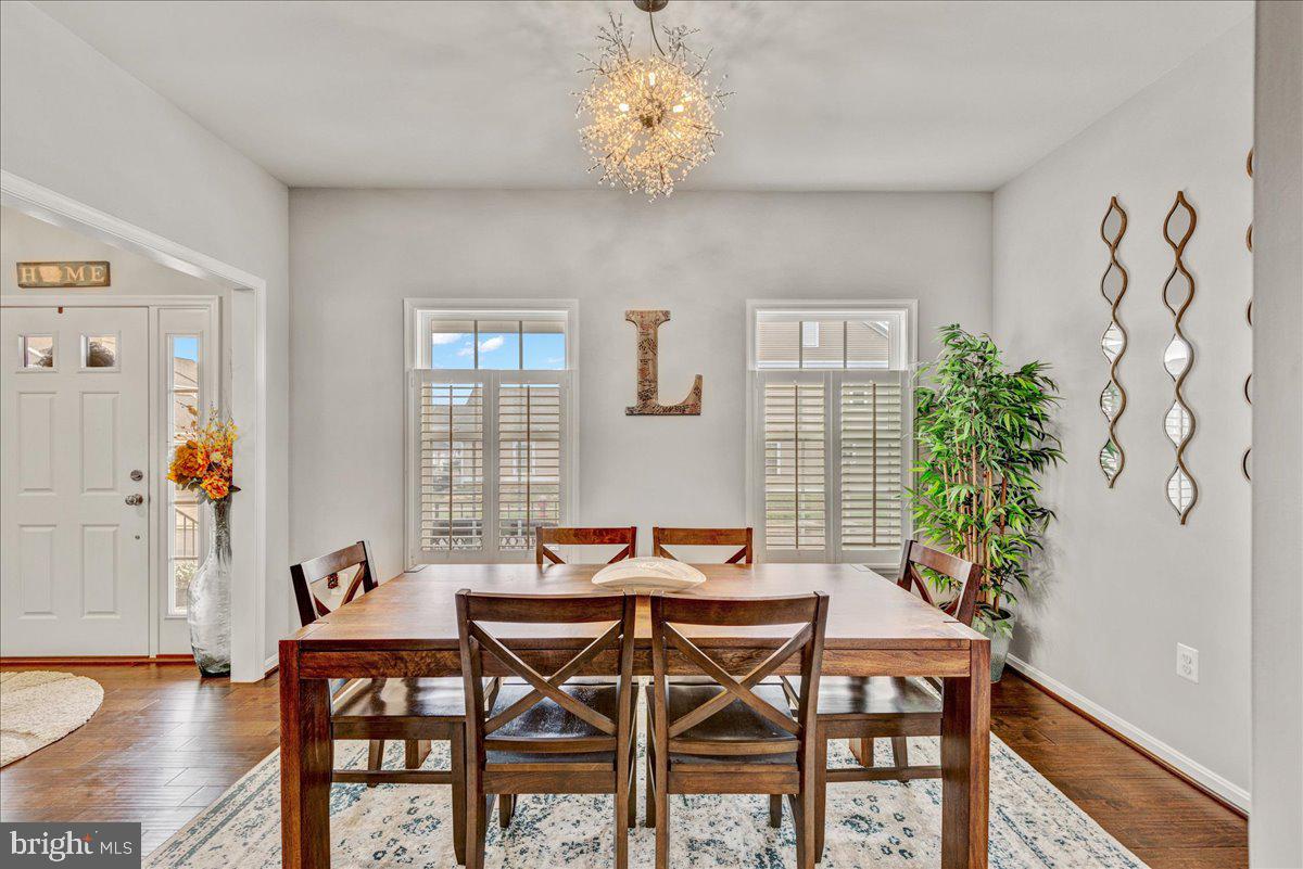 LADYSMITH VILLAGE - Residential