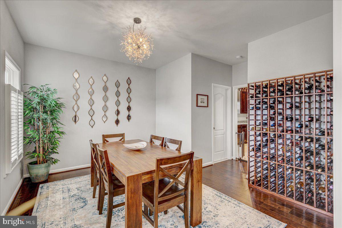 LADYSMITH VILLAGE - Residential