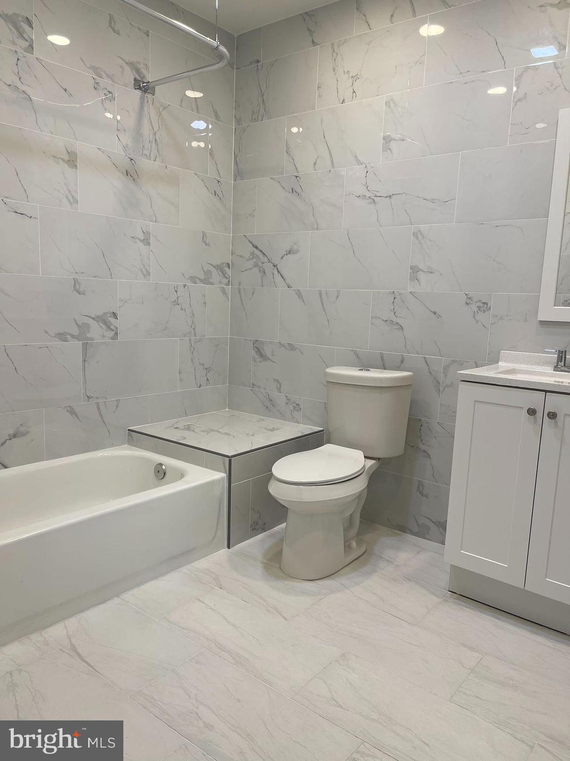 BROWNSTONES AT VF - Residential Lease