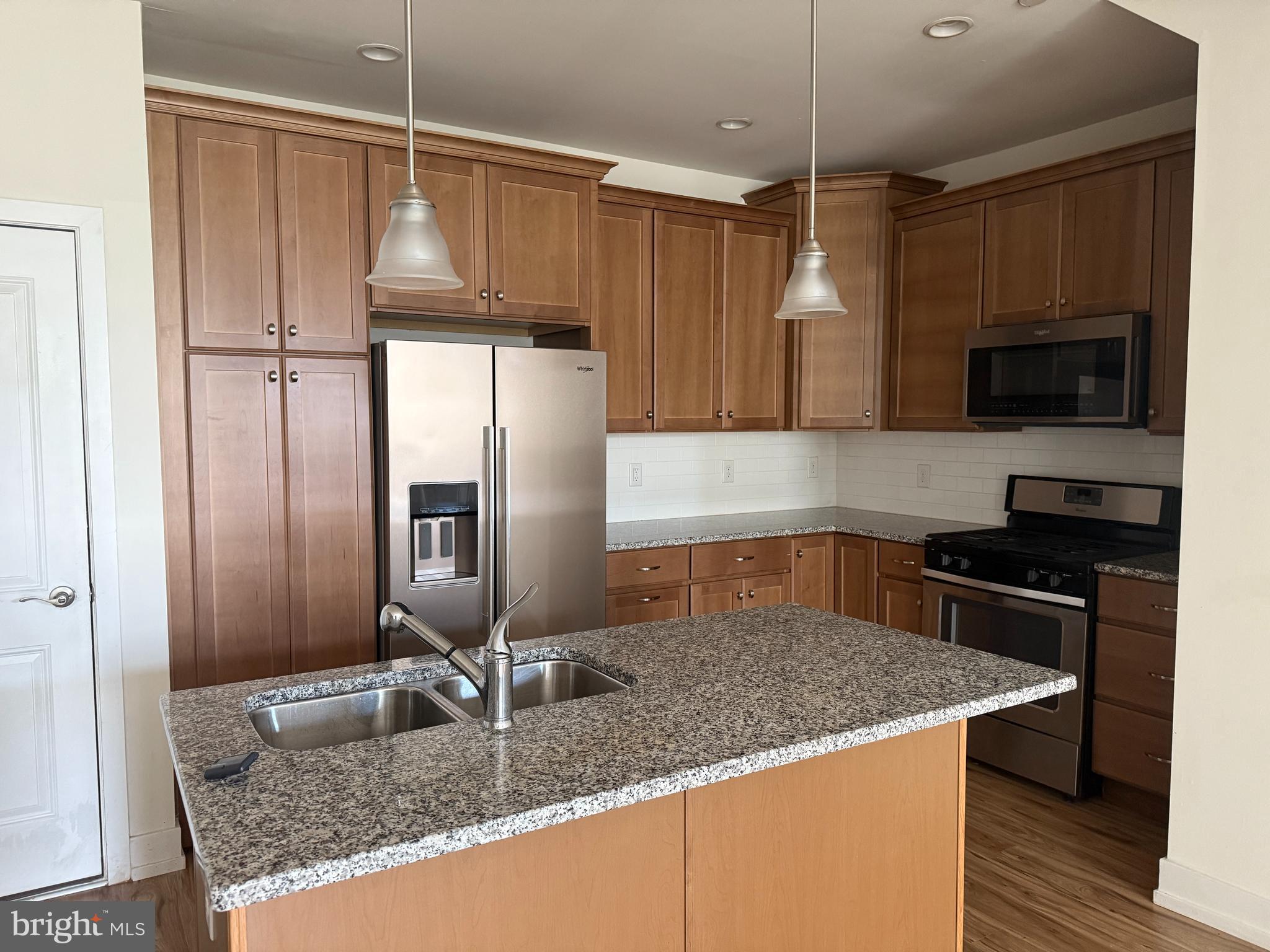 BROWNSTONES AT VF - Residential Lease