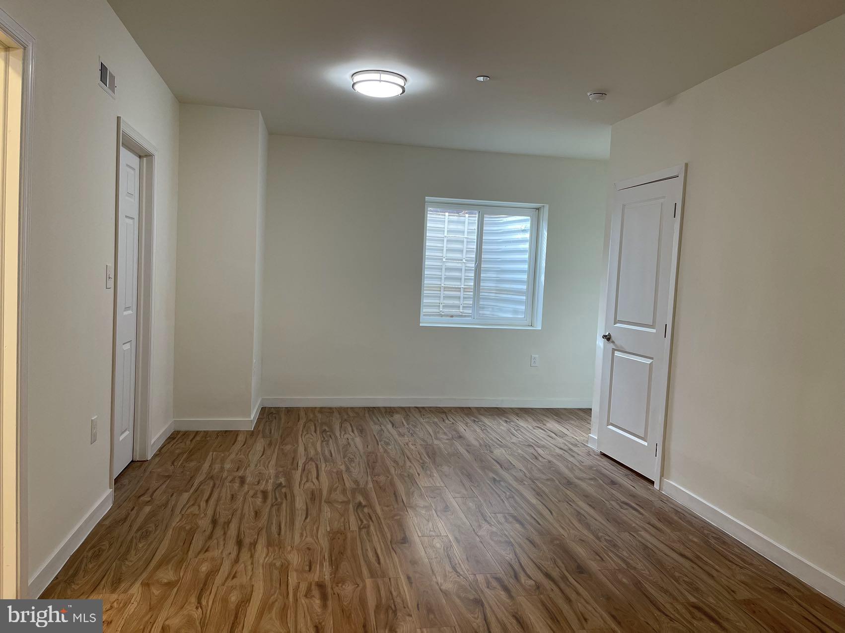 BROWNSTONES AT VF - Residential Lease