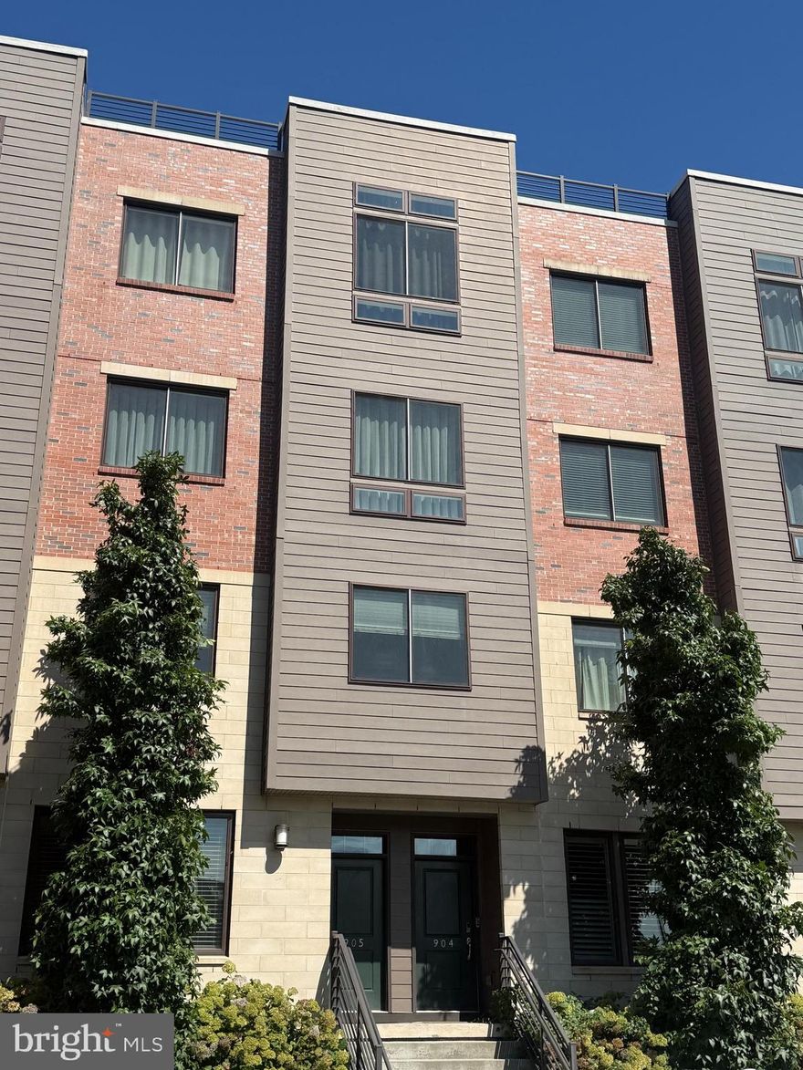 Newly renovated home with new appliances and carpeting. The first level contains the living room, powder room, and kitchen. The second level contains three bedrooms and two bathrooms. The basement is finished and includes a full bathroom. The unit has a 1-car attached garage with additional parking on the driveway. This property is located in the King of Prussia Town Center with restaurants and shopping within walking distance.
Move-in Costs: At lease signing, the first month's rent, last month's rent, and a security deposit are due in full.
Pet Fee: One-time, non-refundable payment of $300.
Pet Rent: $50/month.
Utilities: Tenant(s) are responsible for all utilities.