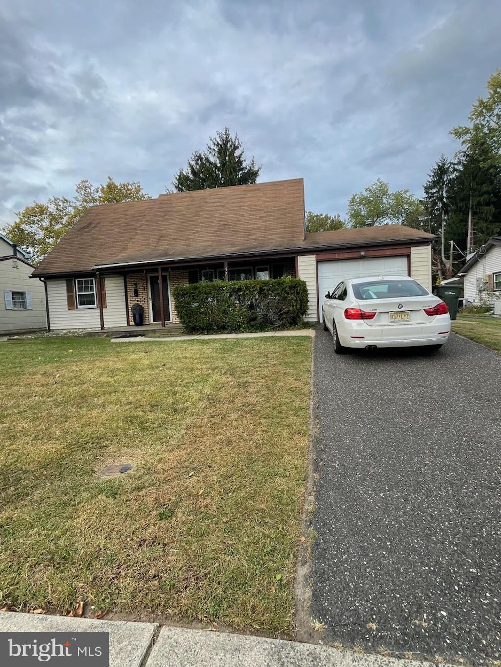 Photo of 57 Gramercy Lane, WILLINGBORO, NJ 08046 (MLS # NJBL2097376)