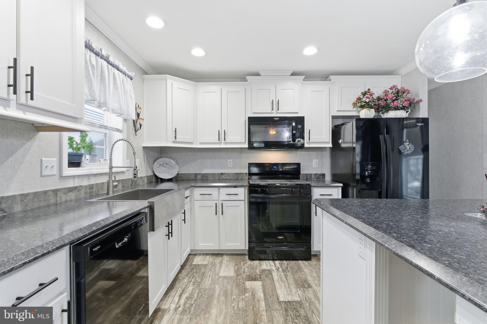 PENNWOOD CROSSING - Residential