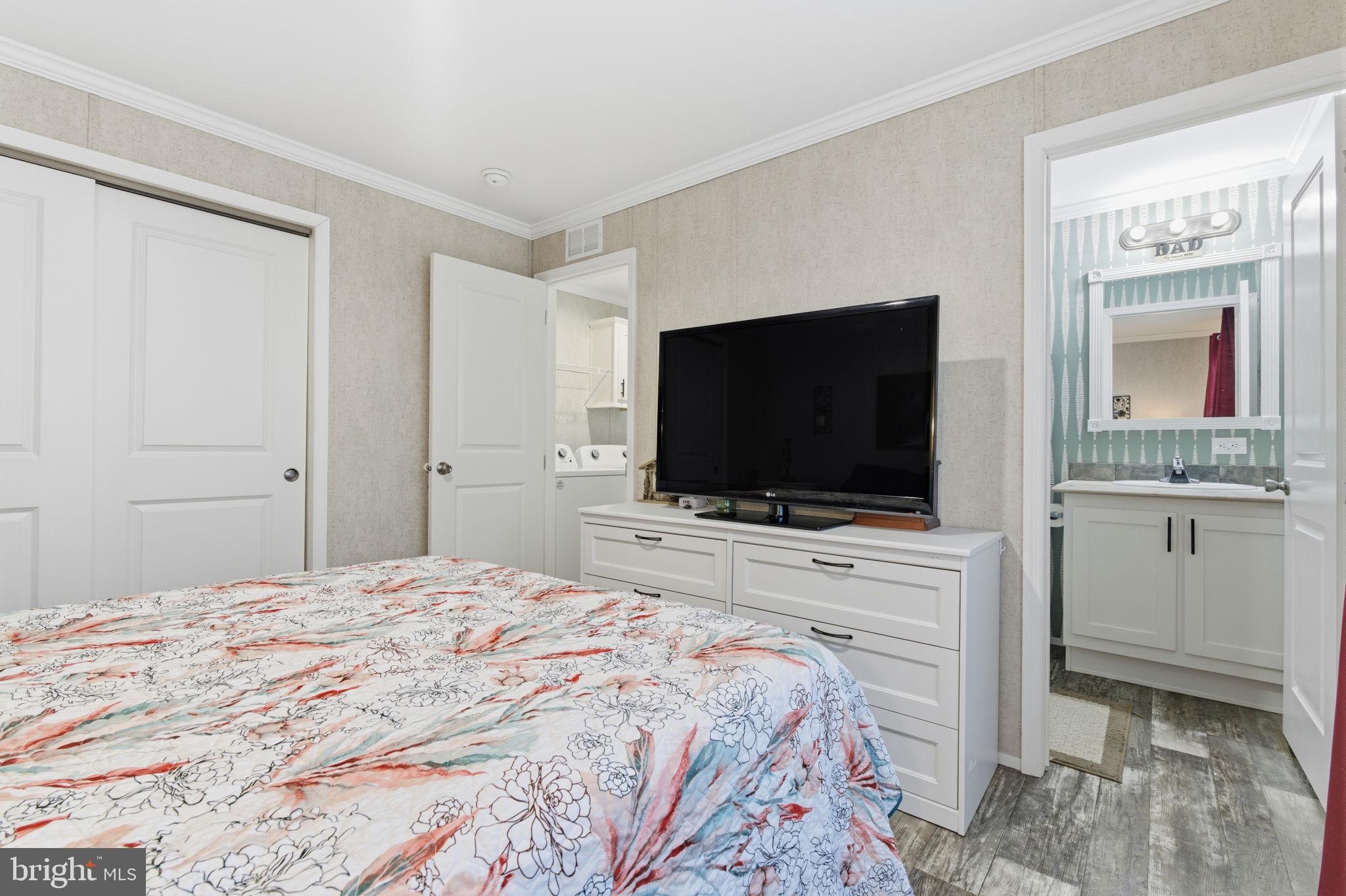 PENNWOOD CROSSING - Residential