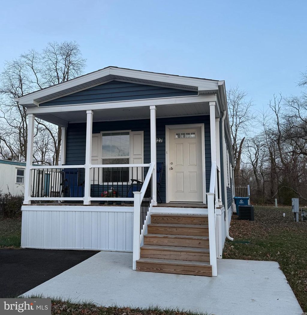 Photo of 2027 Beatty Drive, MORRISVILLE, PA 19067 (MLS # PABU2110484)