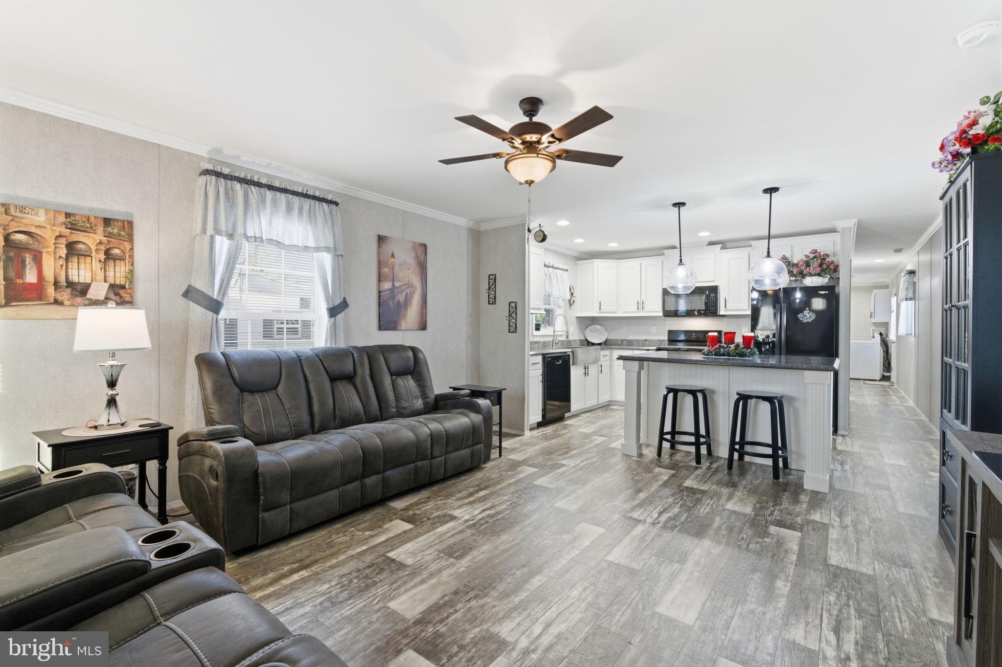 PENNWOOD CROSSING - Residential